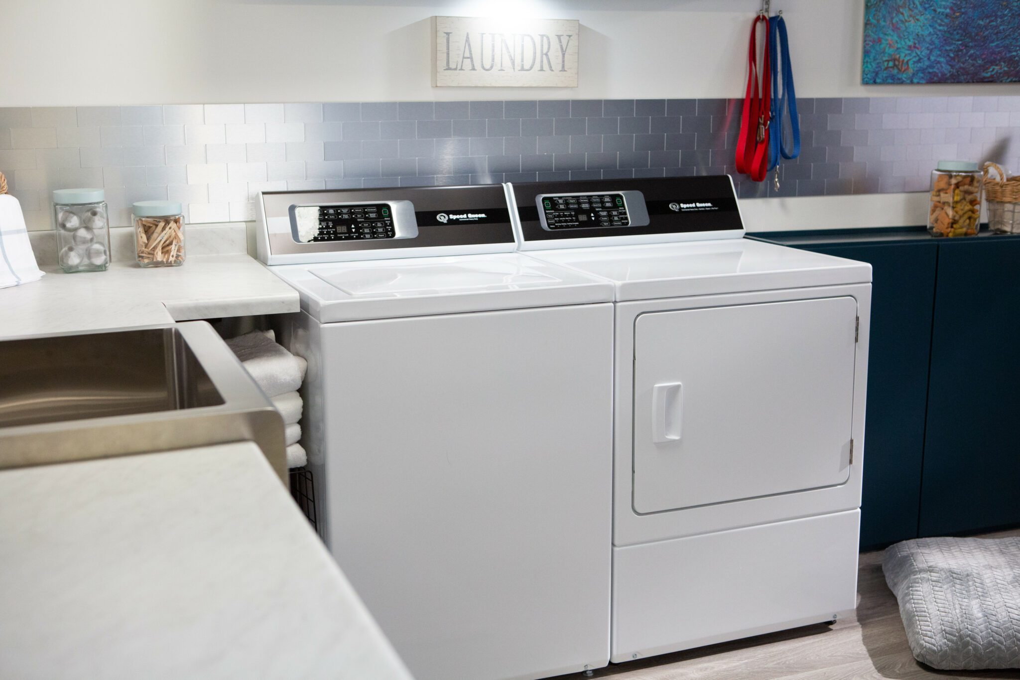 How to Keep a Clean, Organized Laundry Room